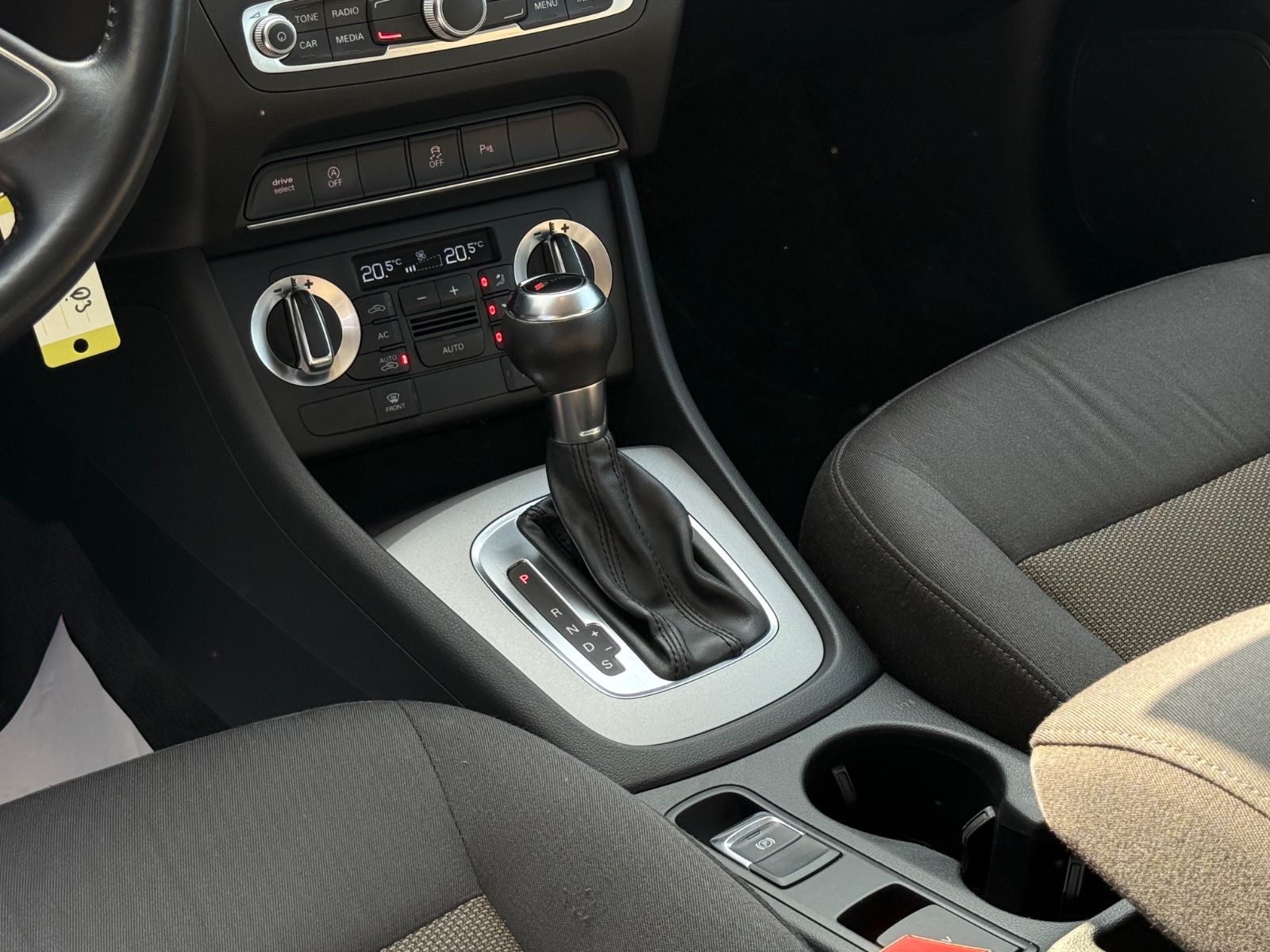 Q3 2.0 TFSI quattro S-Tronic Navi