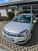 Opel Gepflegter Astra H Caravan 2010 Ed. 111J S-Heft 