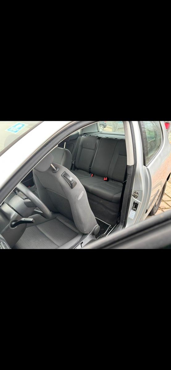 Volkswagen Golf 2004 — photo 8