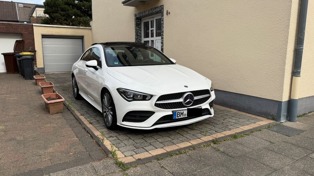 Image of Mercedes-Benz CLA 220
