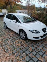 Seat Autoverkauf - gebrauchte Seat Leon aus dem Jahr 2008