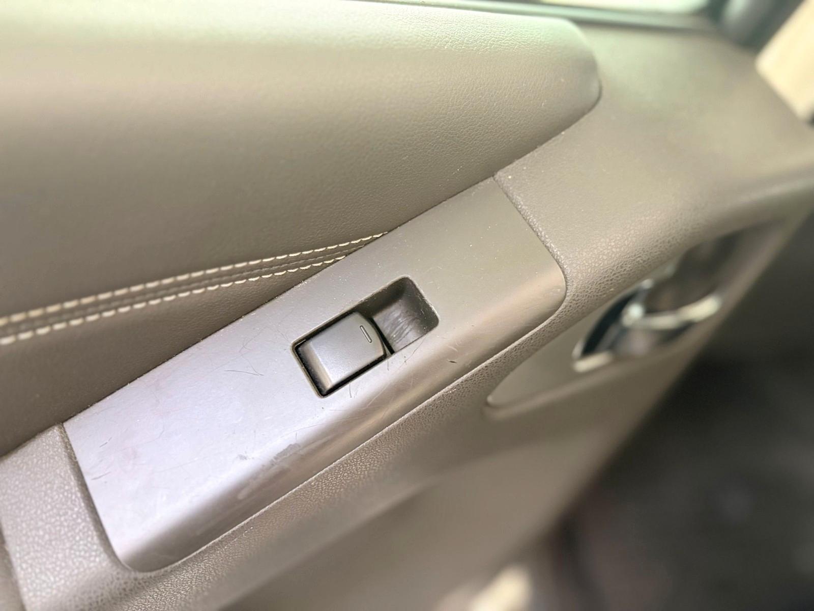 Nissan Navara Double cabine 3.0 231ch - Attelage - Régulateur - Ecran tactile - Sièges chauffants
