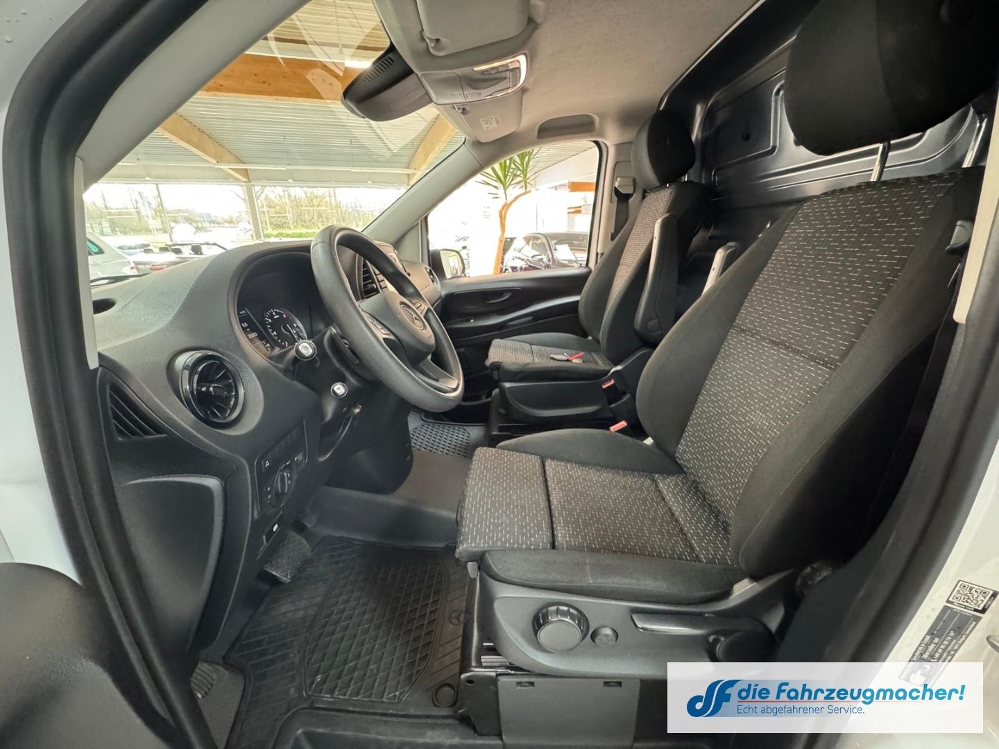 Fahrzeugabbildung Mercedes-Benz Vito Kasten 114 CDI RWD lang Navi DAB SHZ Rückfa