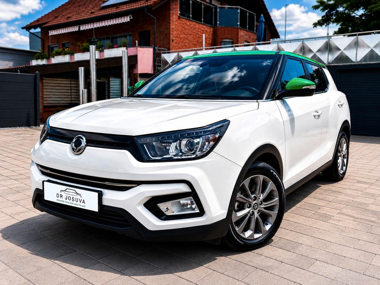 Ssangyong Tivoli 1.6 e-XGi 160 SAPPHIRE 2WD