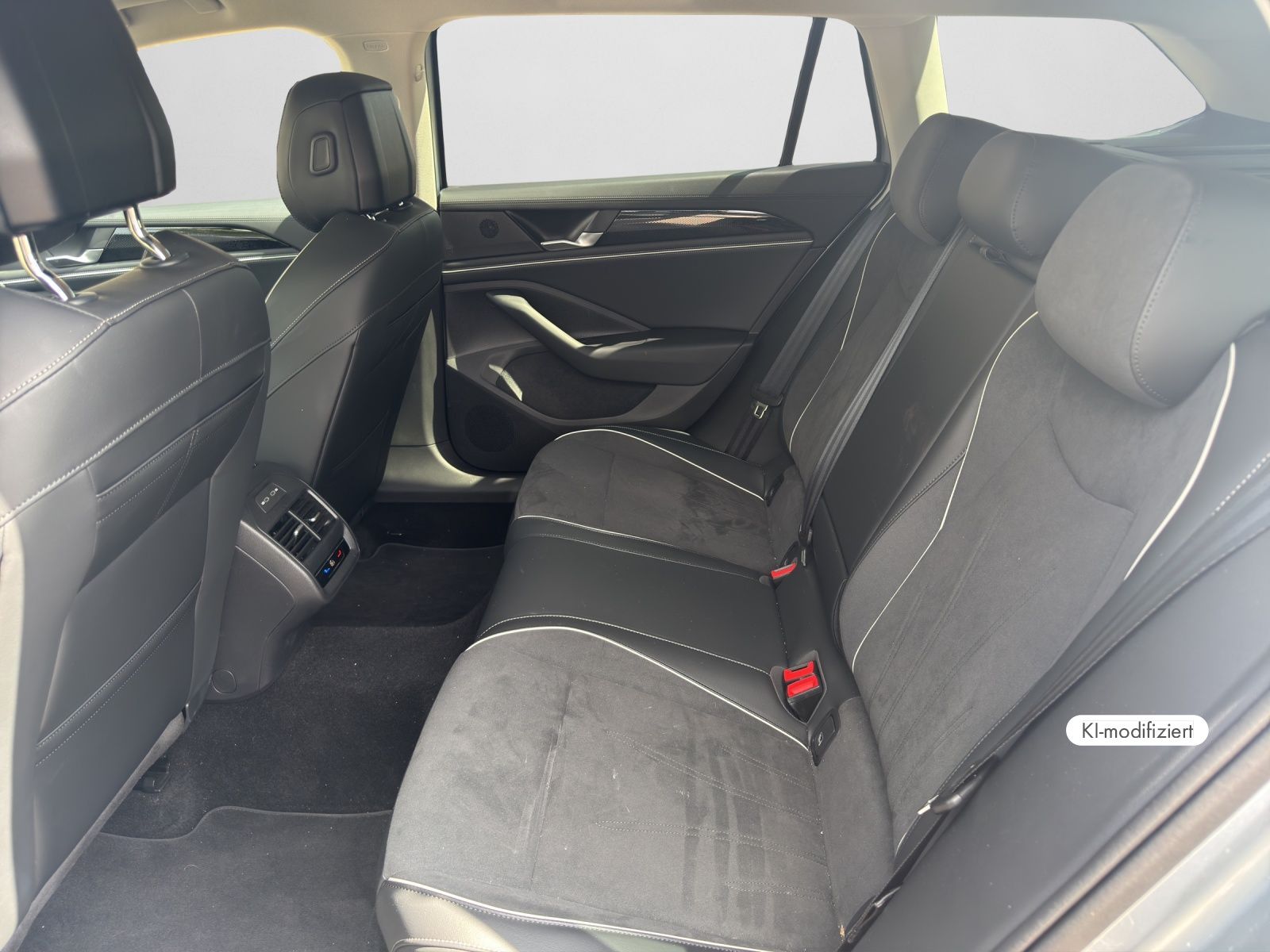 Volkswagen Passat Variant - Bild 16
