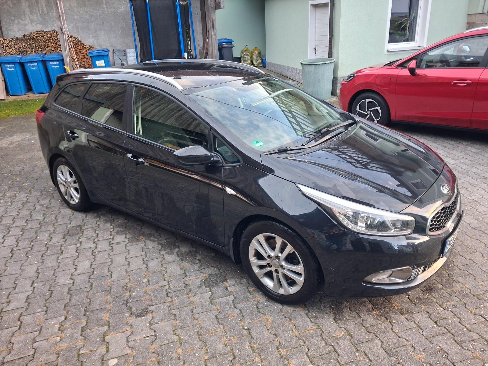 Kia cee'd 2014 — interior
