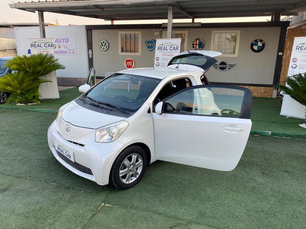 Toyota IQ