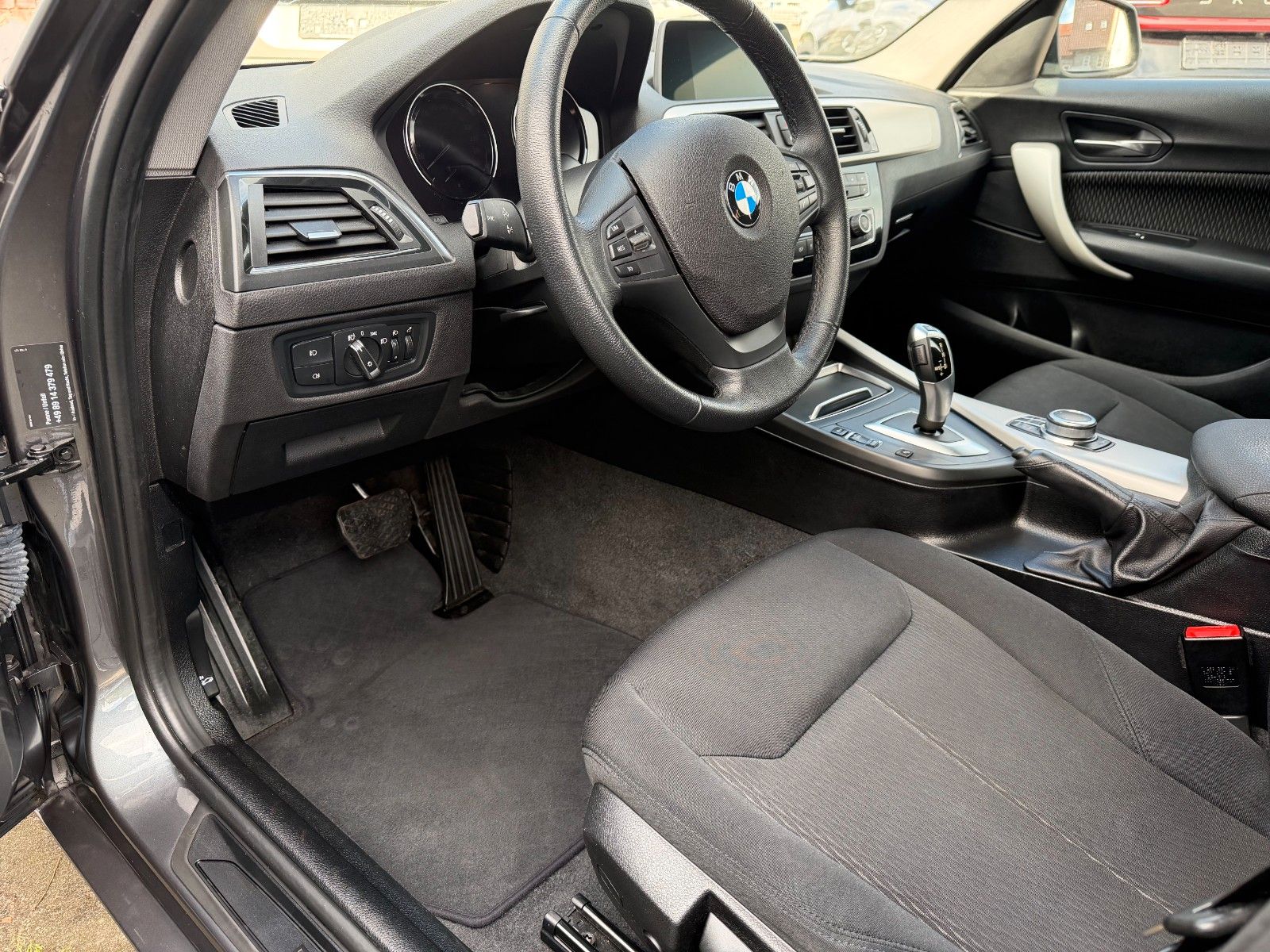 BMW 120 i Advantage 8 G Automatik LED Navi SHZ foto 15