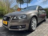 Audi A3 2.0 TDI S tronic S line Cabriolet S line - mit Diesel-Antrieb: Beige, Cabrio