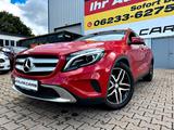 Mercedes-Benz GLA 180/VOLL SHEFT/SHZ/XENON/ - rote Mercedes-Benz GLA 180