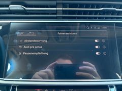 Fahrzeugabbildung Audi Q7 45 TDI quattro Leder Navi Standh 20" 1.Hand