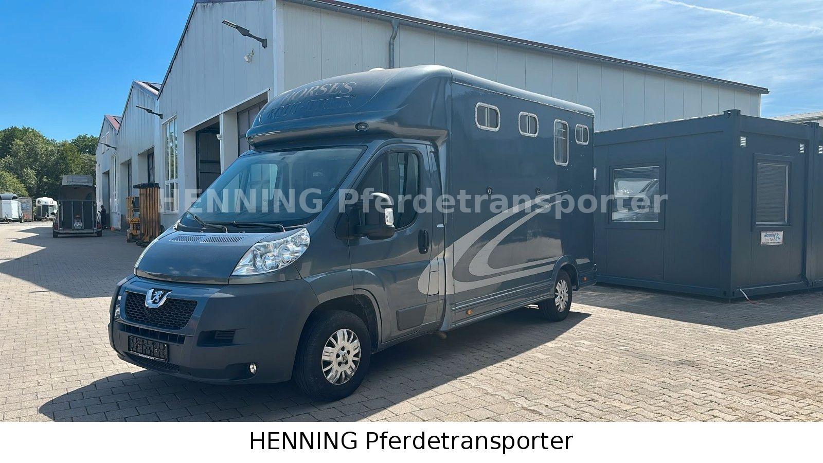 Peugeot Boxer Equitrek 3-Sitzer Pferdetransporter