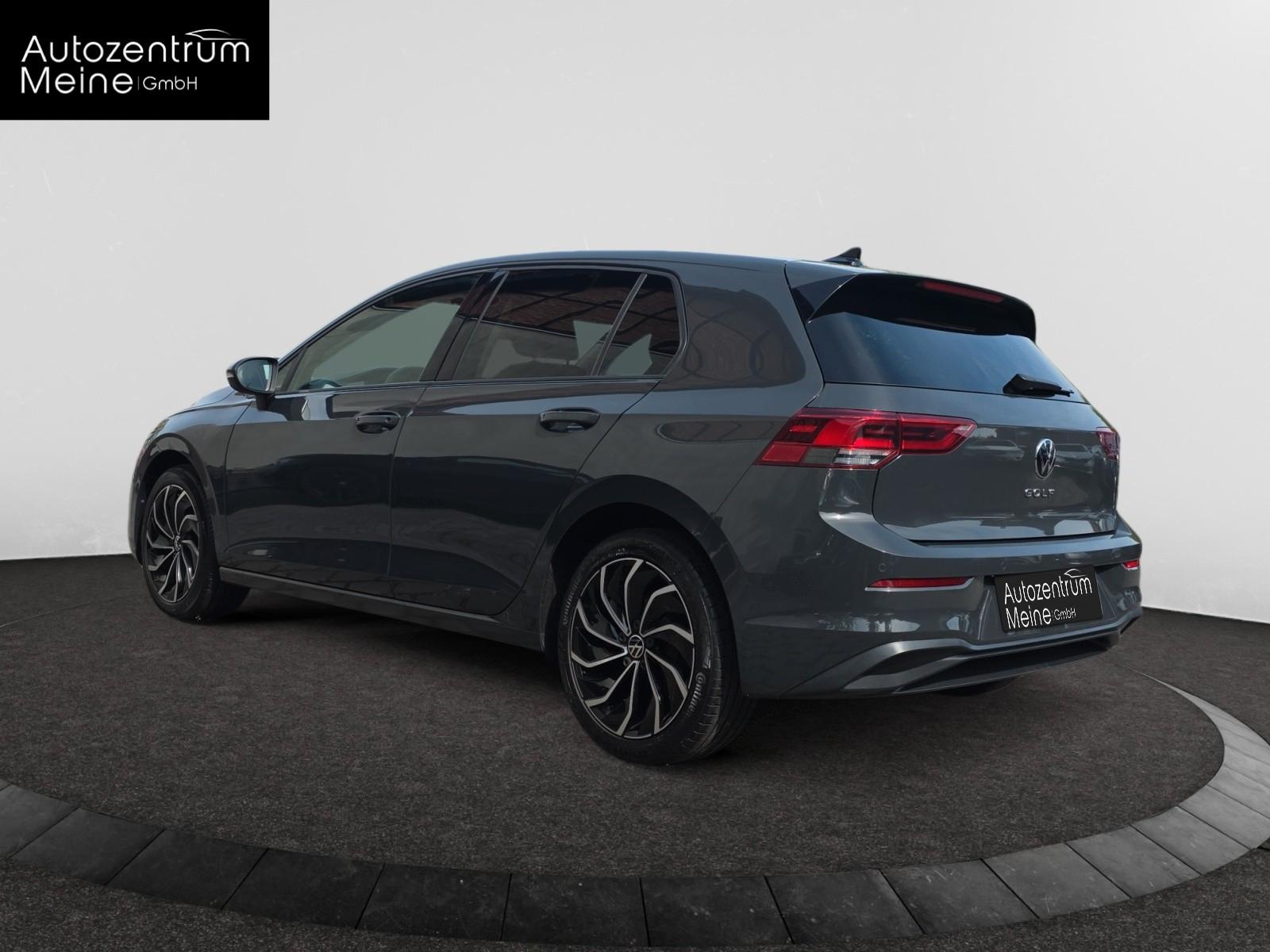Volkswagen Golf VIII Lim. Life*ACC*LED*SHZ*H&K*AUTO*