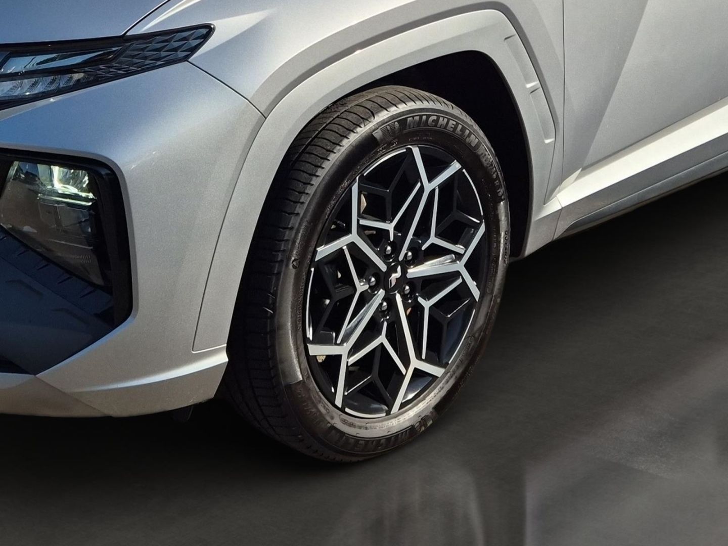 Fahrzeugabbildung Hyundai Tucson N Line Plug-In Hybrid 4WD El. Panodach Na