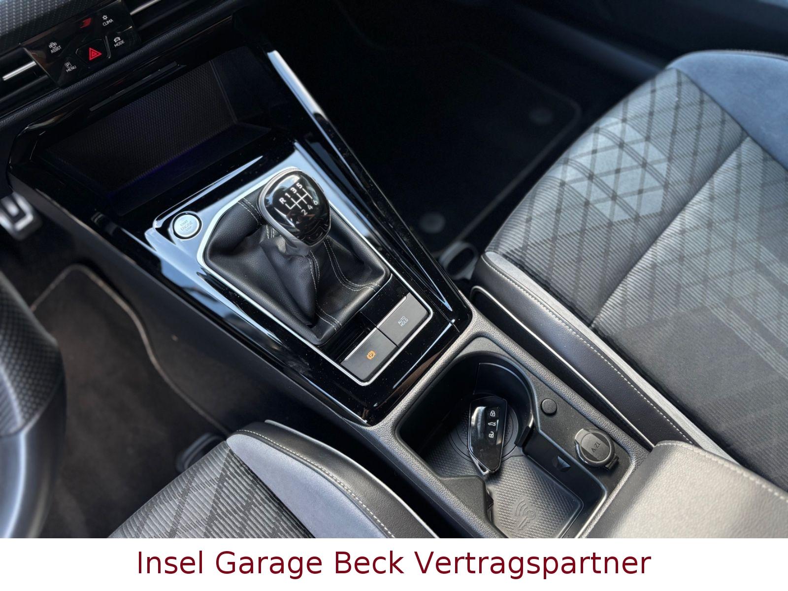 Volkswagen Golf VIII Variant R-Line|Carplay|LED|ACC|1.Hand