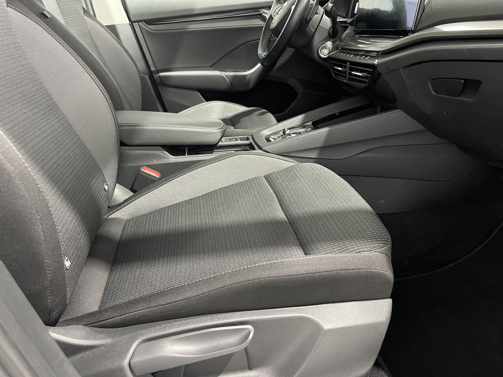 Fahrzeugabbildung SKODA Octavia Ambition 2.0 TDI*LED*AHK*Navi*Cam*