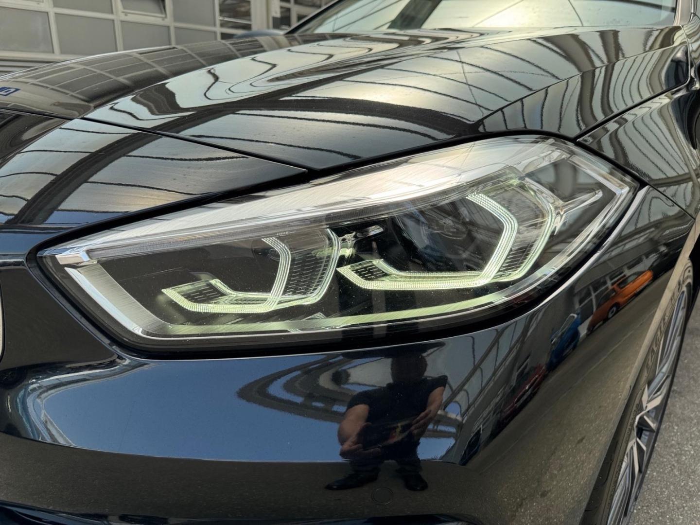 BMW 118 iA SPORT+LEDER+NAVI+LED+SHZ+LHZ+BT+DAB+HIFI, миниатюра 9