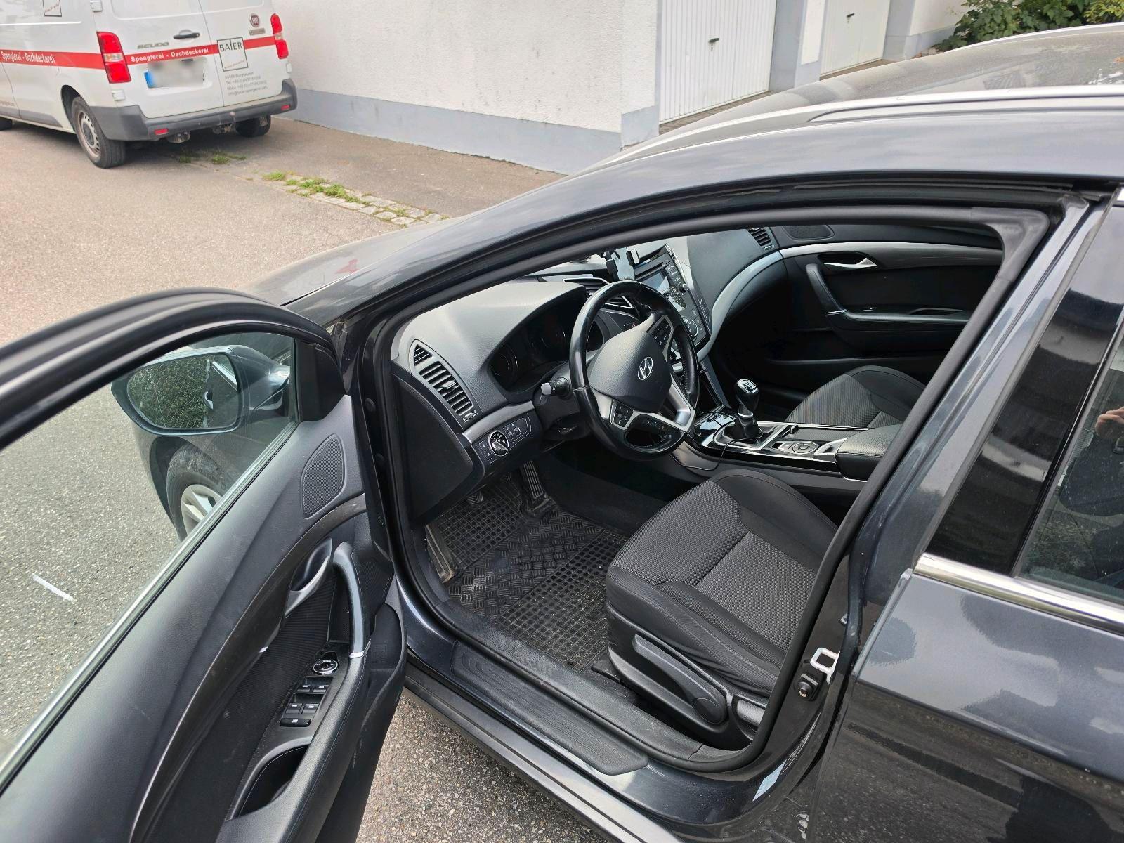 Hyundai i40 2014 — photo 8