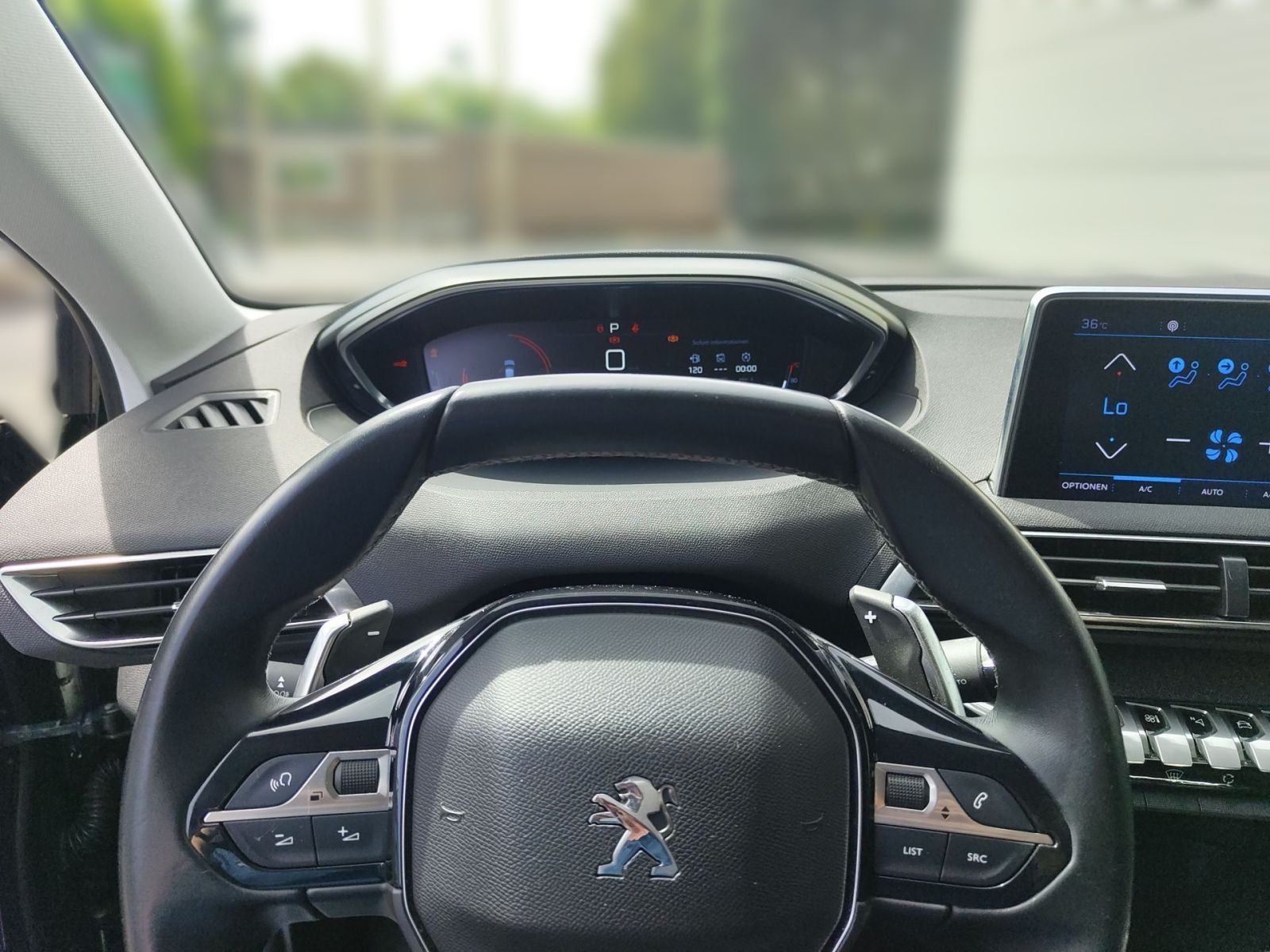 Fahrzeugabbildung Peugeot 3008 1.2 PureTech 130 Allure AHK