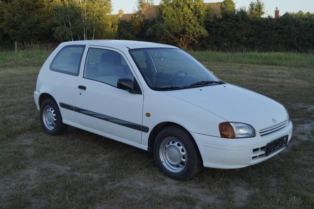 Toyota Starlet