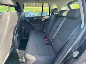 Volkswagen Tiguan - 8