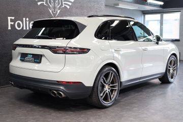 Porsche Cayenne - 3