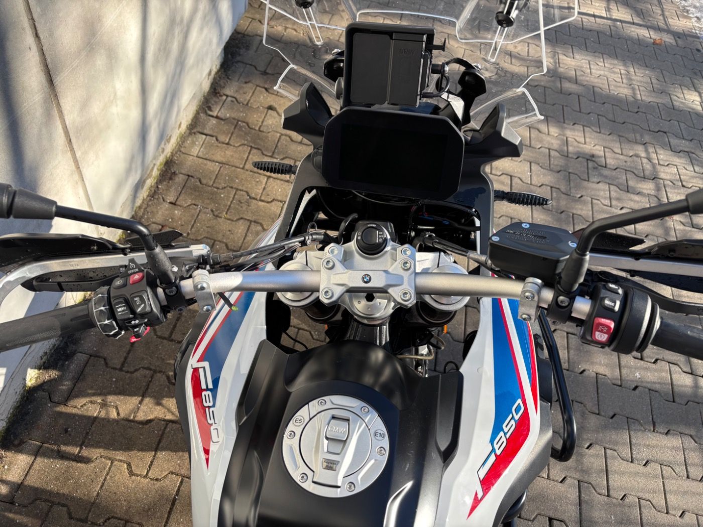 Fahrzeugabbildung BMW F 850 GS Rallye 4 Pakete Koffersystem Service ne