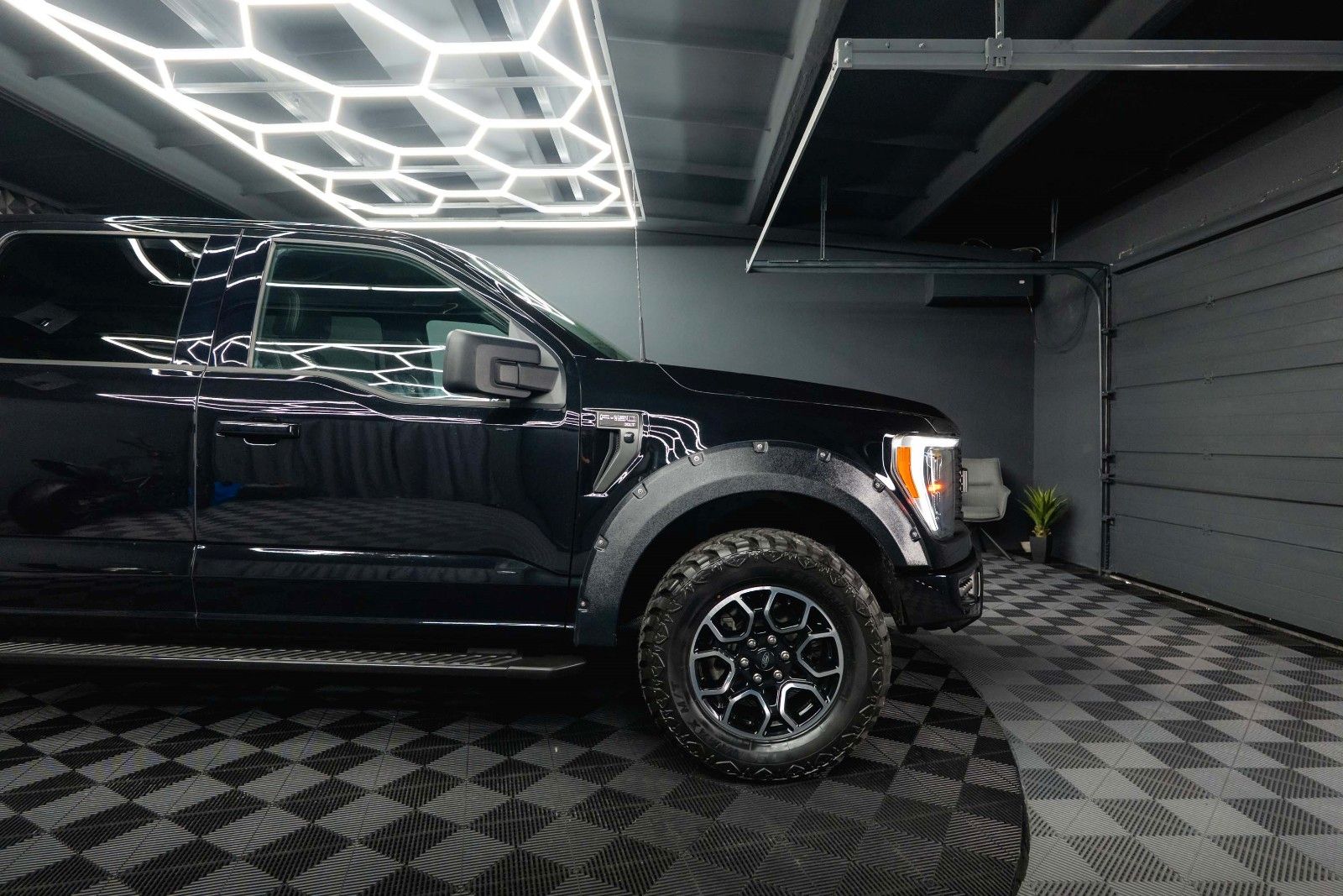 Fahrzeugabbildung Ford F150 3.5 V6 RAPTOR SuperCrew 4x4 Offroad LED 19%
