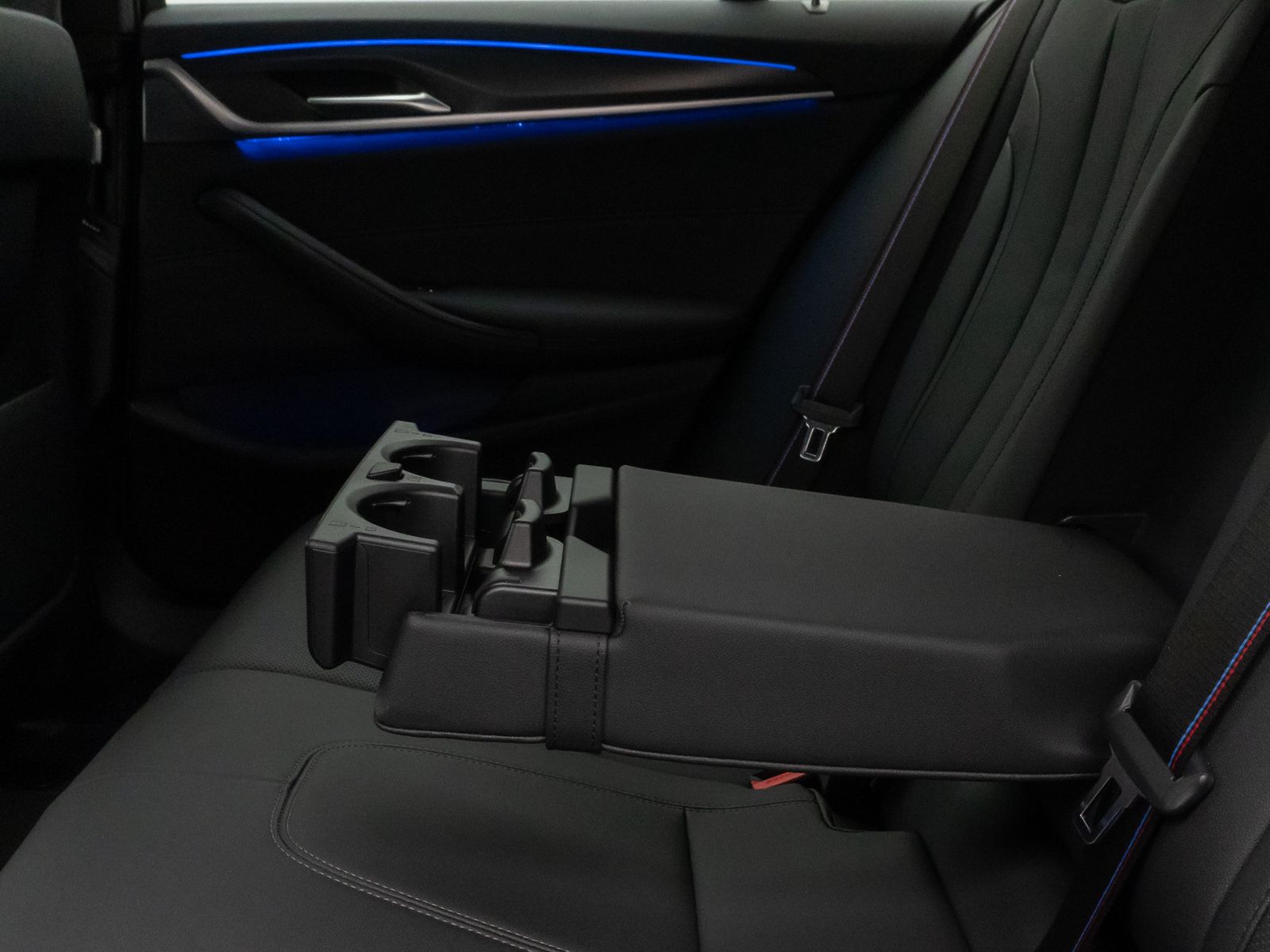 Fahrzeugabbildung BMW 540d xD M SportPro Kamera Laser HUD DAB HiFi 19"