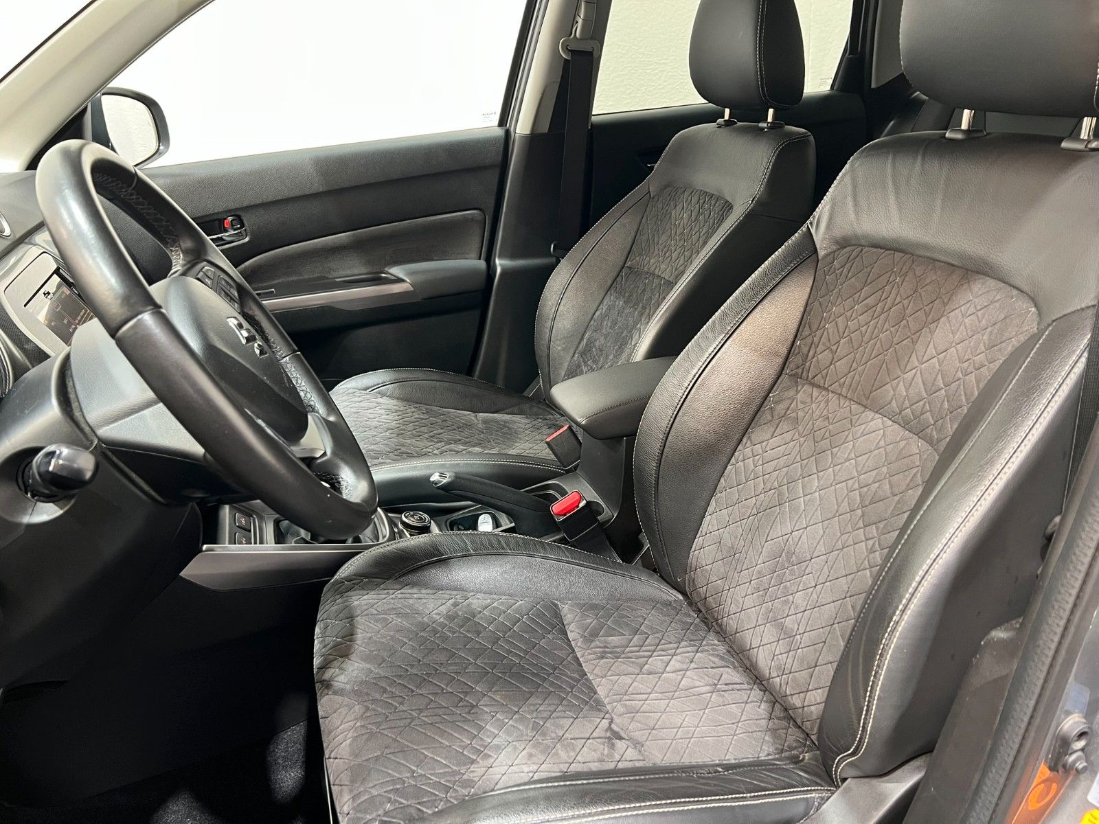 Fahrzeugabbildung Suzuki Vitara Comfort + / Pano. / LED / Allgrip