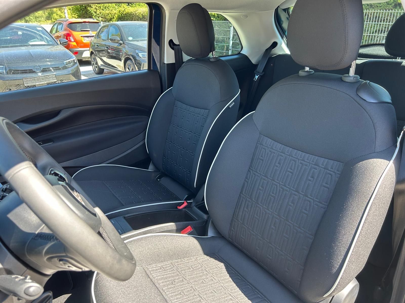 Fahrzeugabbildung Fiat 500e°Style Paket°42 kWh°Alu°Navi°1.Hnd°SOH 97,5%