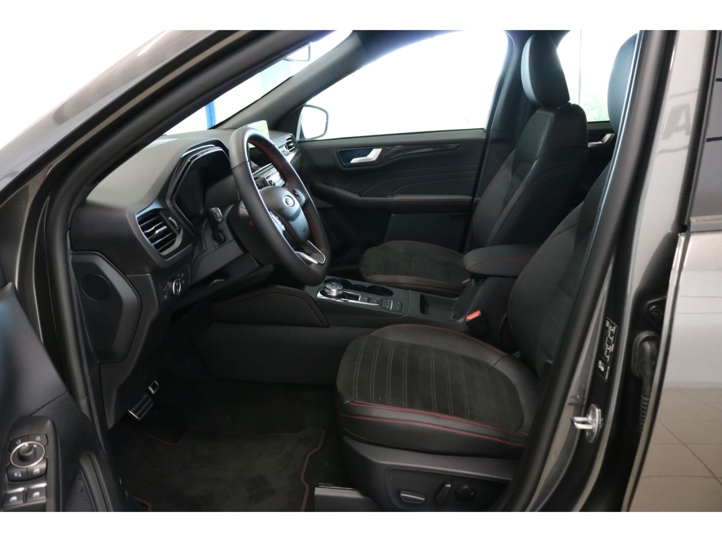 Fahrzeugabbildung Ford Kuga Plug-In Hybrid ST-Line X 2.5 Kamera LED