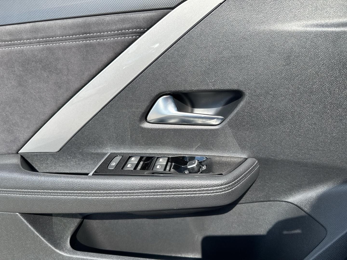 Opel Astra Electric GS Alcantara 360° ACC Pano Navi