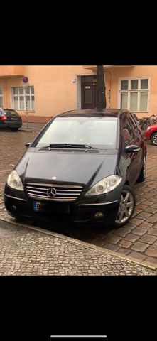 Mercedes-Benz Mercedes A 200 Benzin