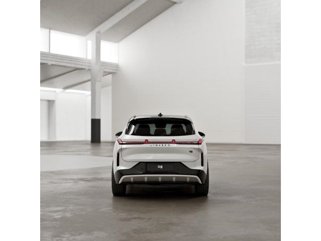 Lynk & Co 08