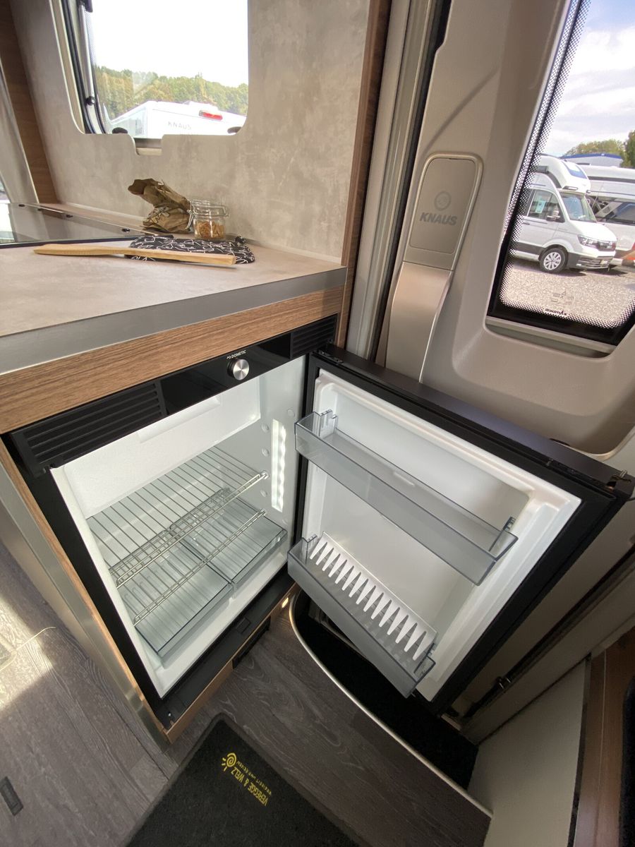 Fahrzeugabbildung Knaus Tourer Van VANSATION 500 LT Anhängerkupplung
