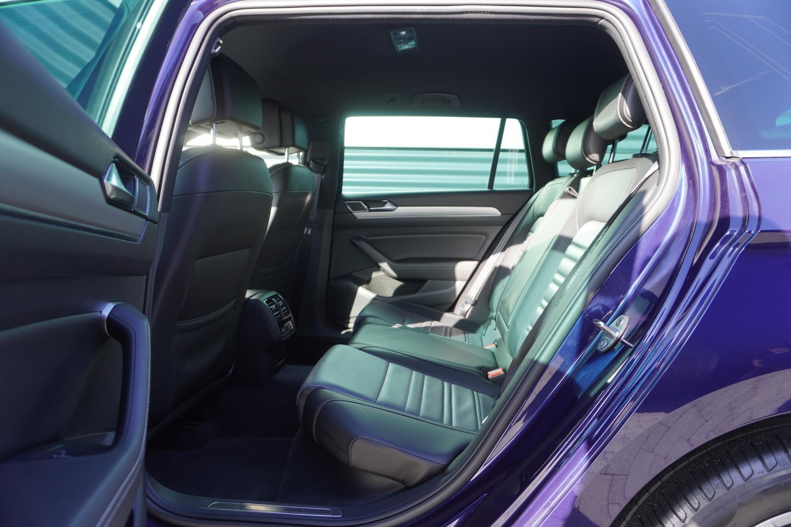 Volkswagen PASSAT VARIANT 1.5 TSI DSG|R-LINE|HIGHLINE|LED