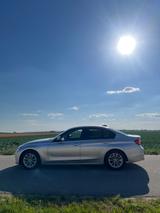 BMW 320d F30* Top Zustand!Ölwechsel frisch.*AHK!