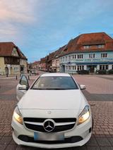 Mercedes-Benz A 180 tauchen möglich - Mercedes-Benz A-Klasse mit Diesel-Antrieb: Coupe