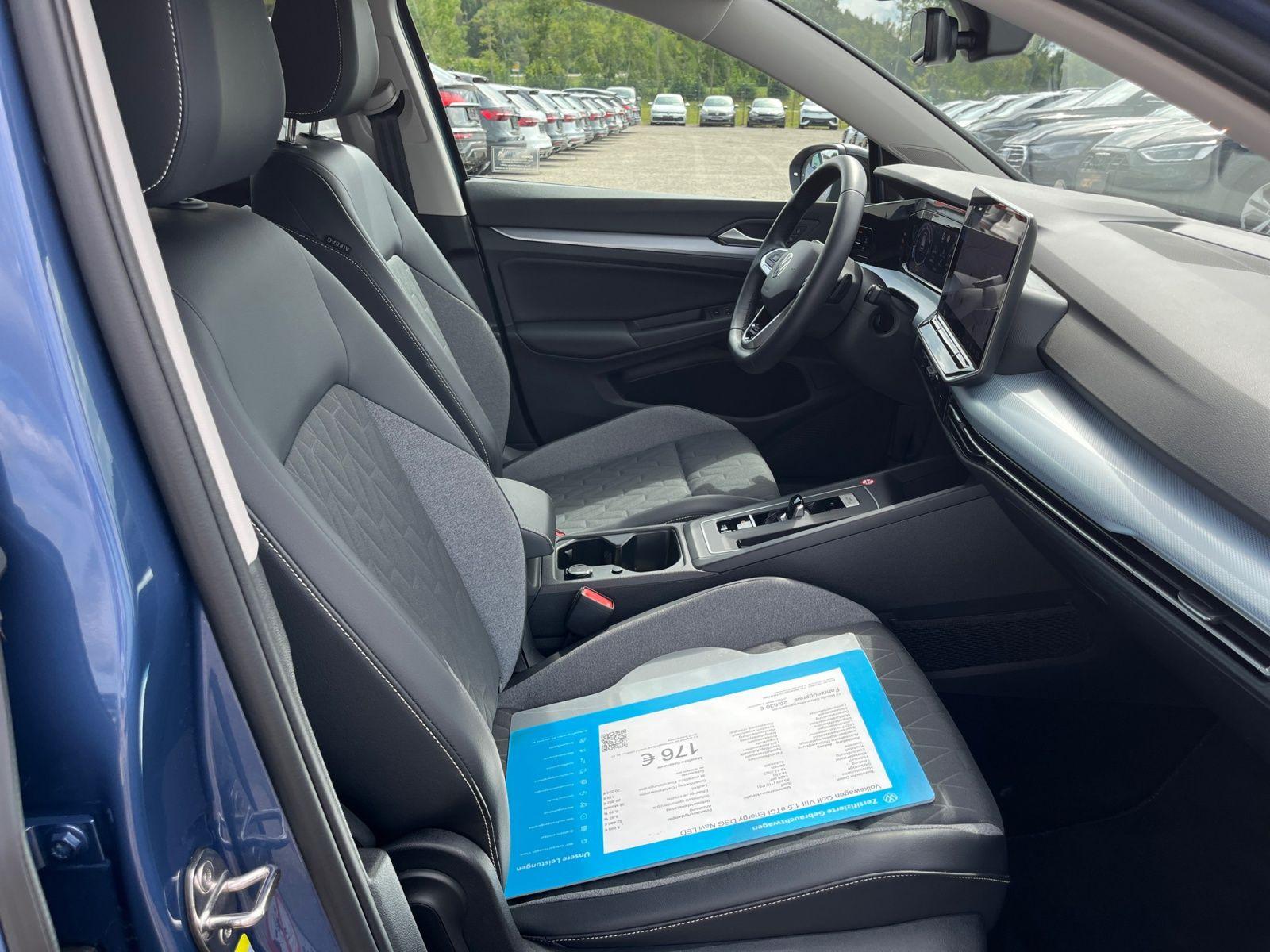 Volkswagen Golf VIII 1.5 eTSI Energy DSG Navi LED, миниатюра 13