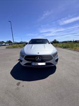 Mercedes-Benz A200d KEYLESS-GO/DISTRONIC/MULTIBEAM/MEMORY/NAVI - Mercedes-Benz A 200 in Bielefeld