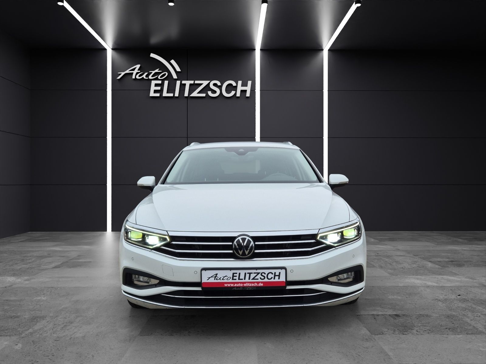 Fahrzeugabbildung Volkswagen Passat Variant TDI Elegance DSG Matrix Navi AID