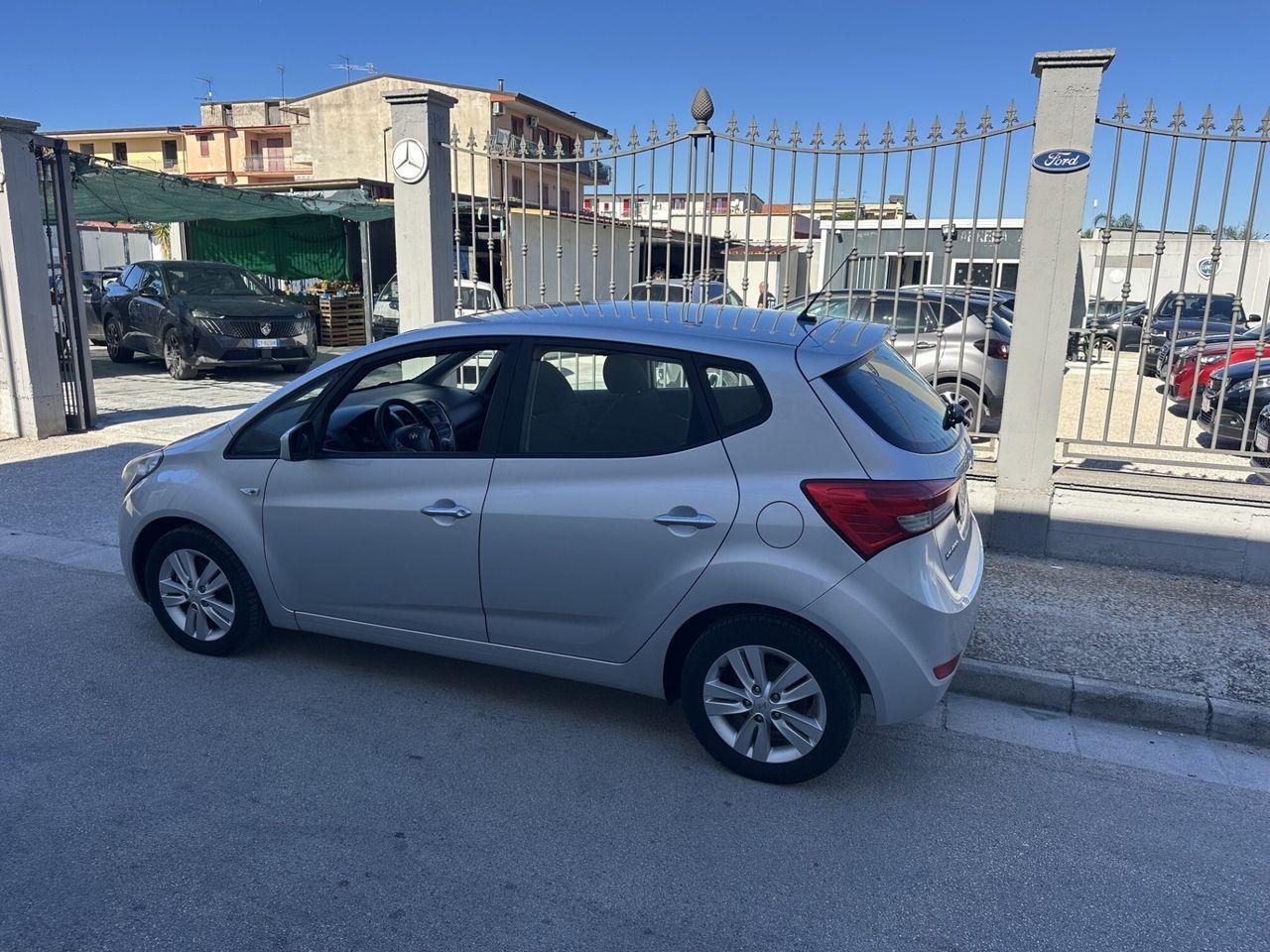 Hyundai ix20 2013 — engine 90 HP (66kW)