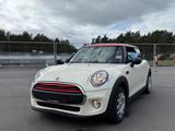 MINI One Chilli Pepper White - MINI MINI: Pepper White