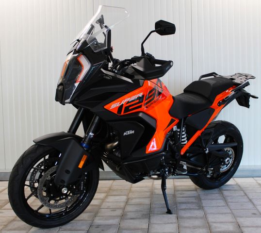 KTM 1290 Super Adventure S 2024 mit Zubehör