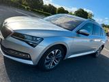 Skoda Superb 2.0 TDI SCR 110kW DSG L&K COMBI L&K - Skoda Superb in Mönchengladbach