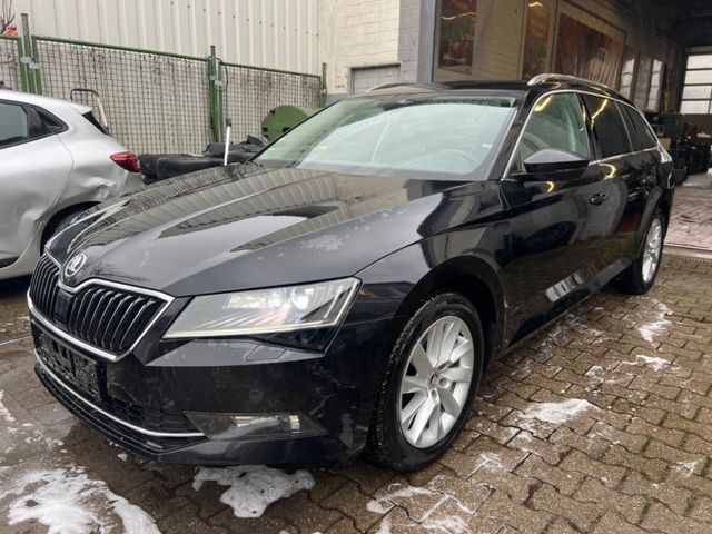 Skoda Superb 2.0TDI Combi Style LED Navi