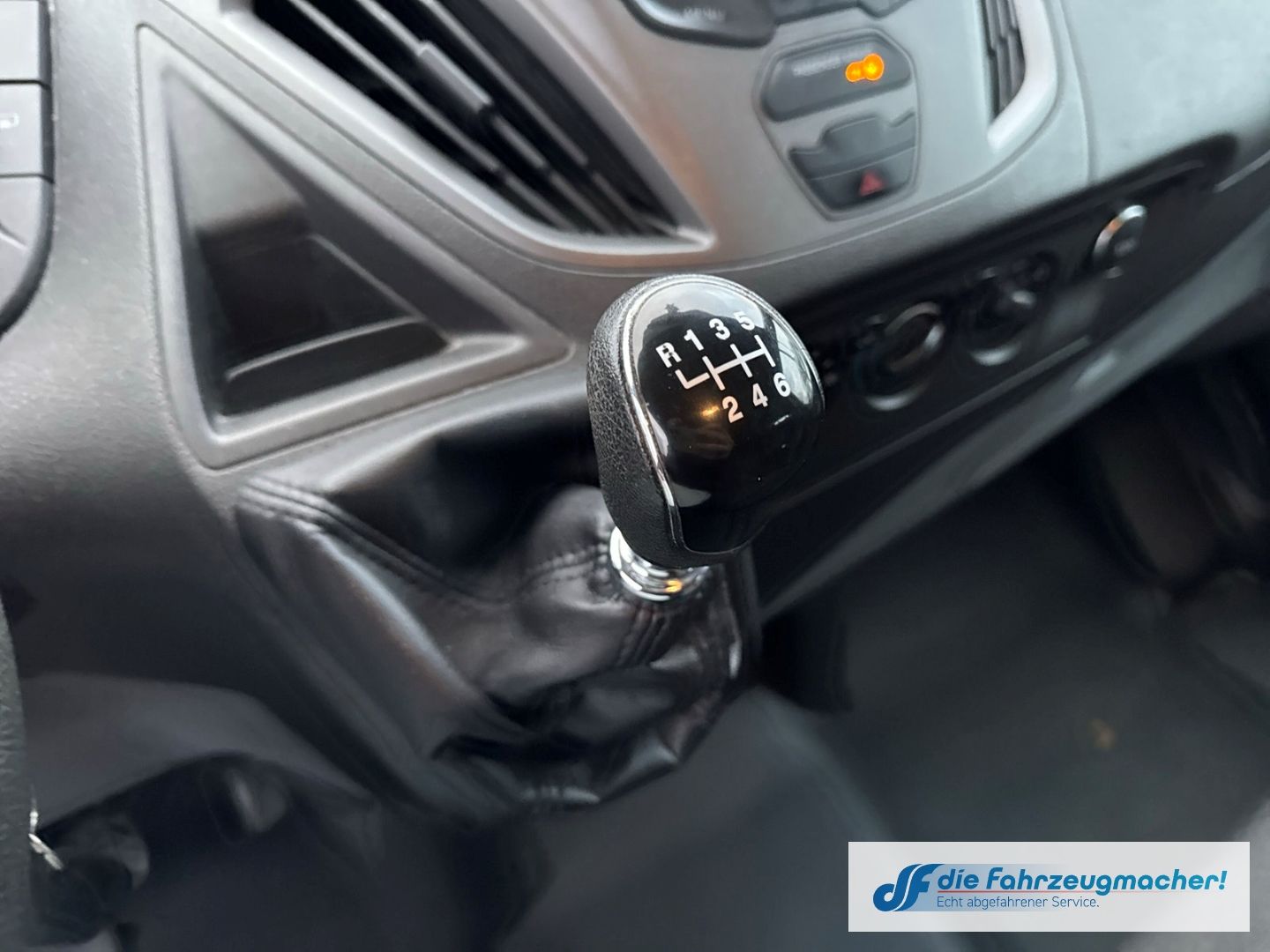 Fahrzeugabbildung Ford Transit Custom Tourneo 300 L1 *2063