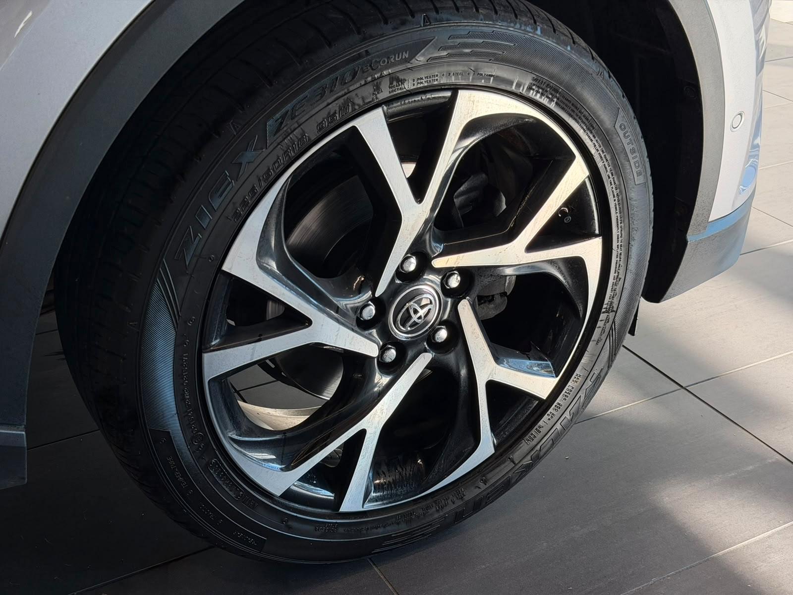 Toyota C-HR Style,Leder,