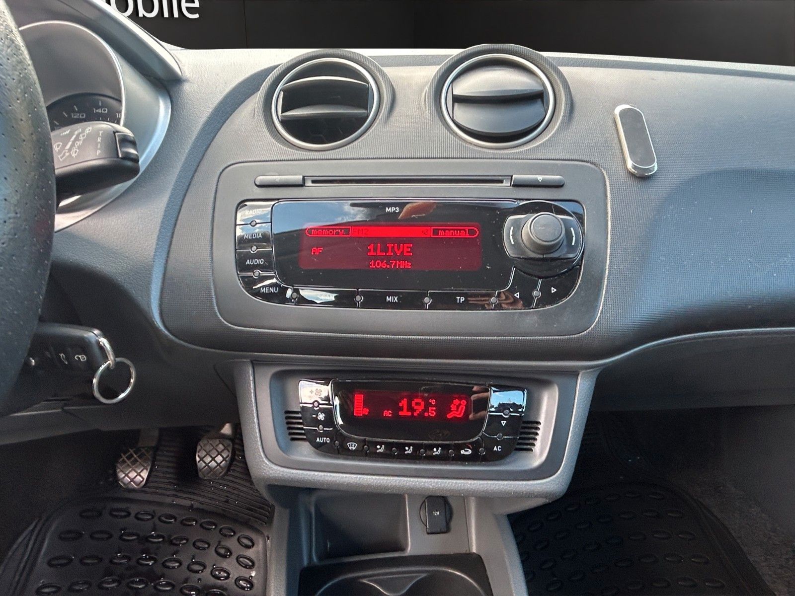 Fahrzeugabbildung SEAT Ibiza Lim. Stylance / Klimaautomatik/ 2.Hand /
